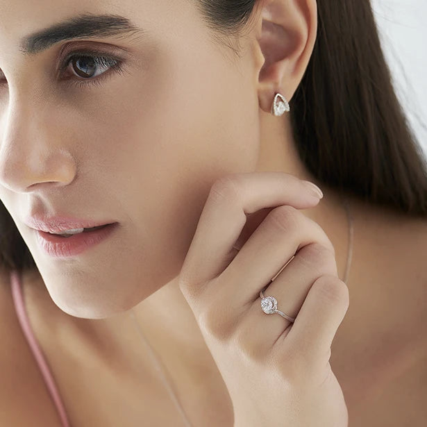 Round Diamond Bypass Solitaire Ring