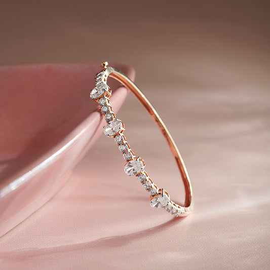 Cluster Oval & Round Diamond Bracelet