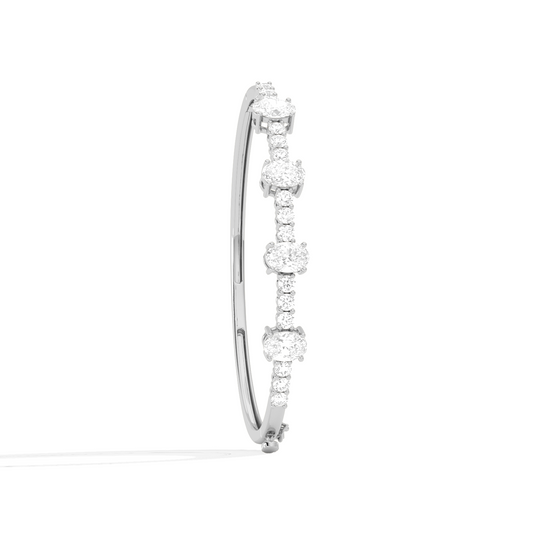 Cluster Oval & Round Diamond Bracelet